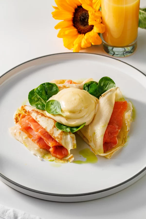 Блинчики со слабосоленым лососем